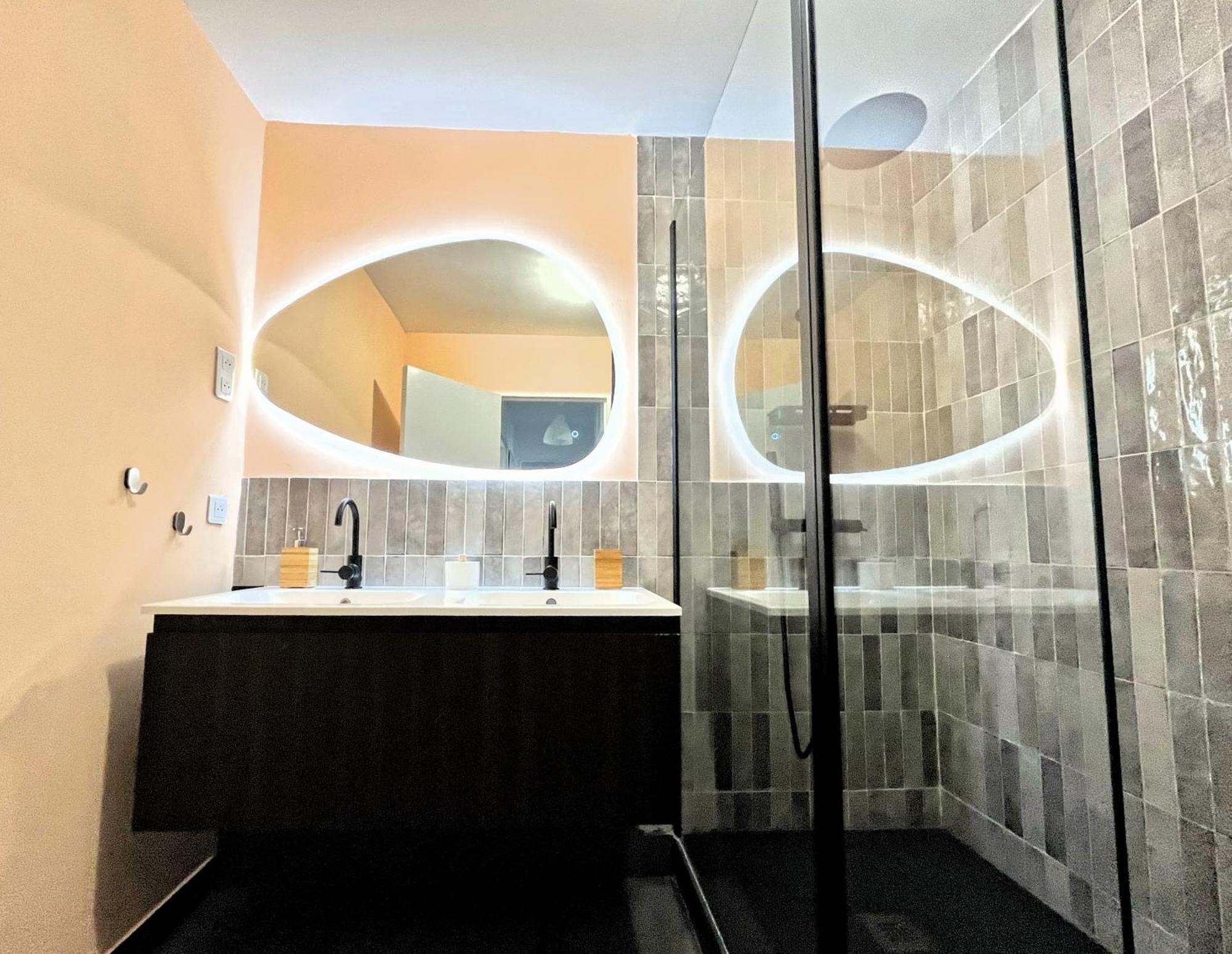 Le Bellevue Apartment กาซีส์ ภายนอก รูปภาพ